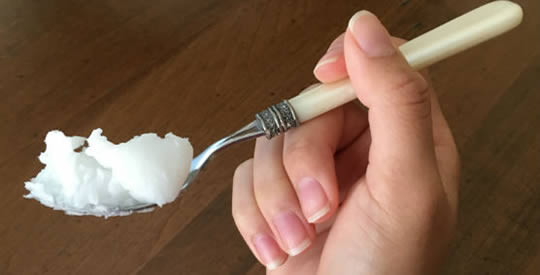 Así cambia tu cuerpo si empiezas a comer 1 cucharada de aceite de coco